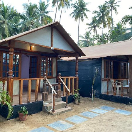 Tropical Bay Hostel Bãi biển Bãi biển Palolem Ngoại thất bức ảnh