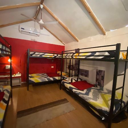 Tropical Bay Hostel Bãi biển Bãi biển Palolem Ngoại thất bức ảnh