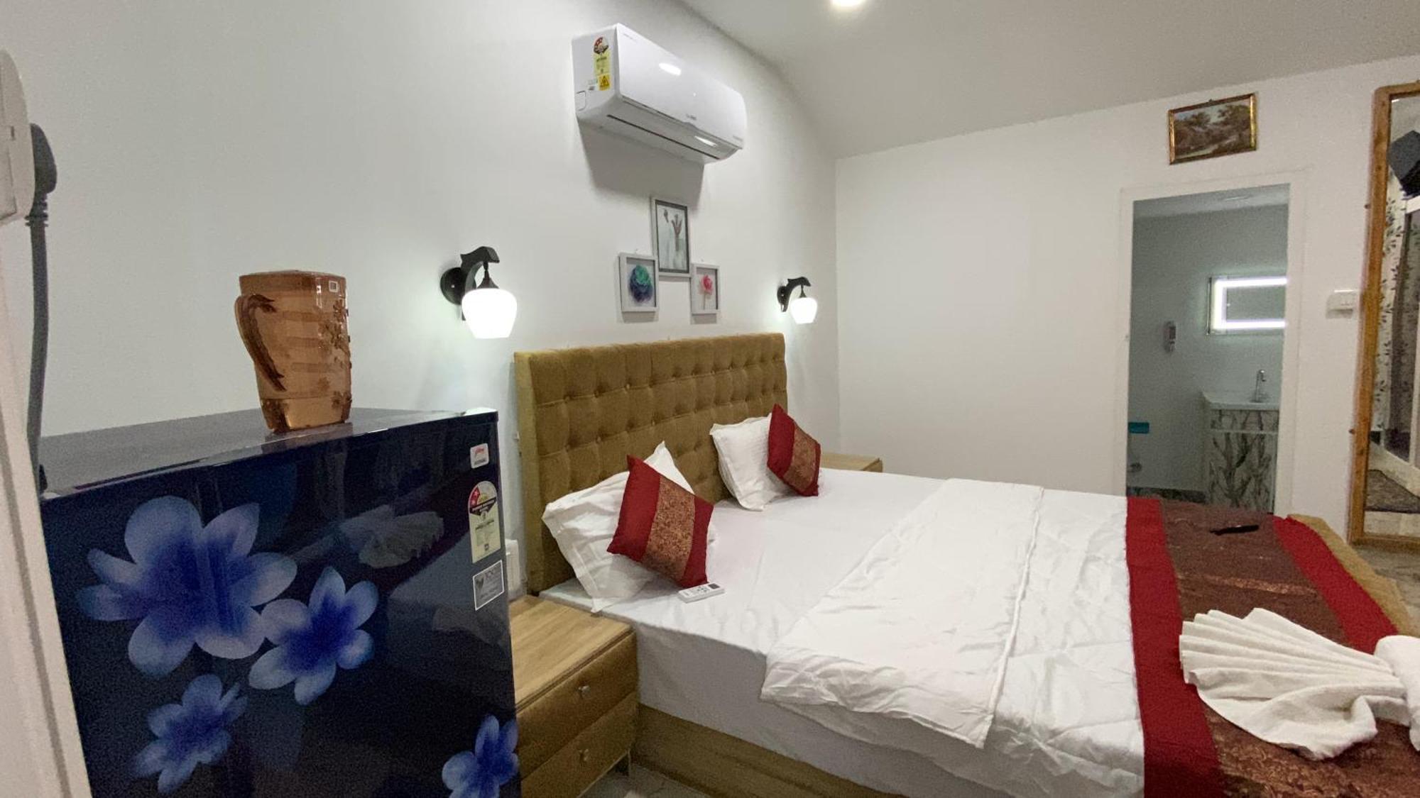 Tropical Bay Hostel Bãi biển Bãi biển Palolem Ngoại thất bức ảnh
