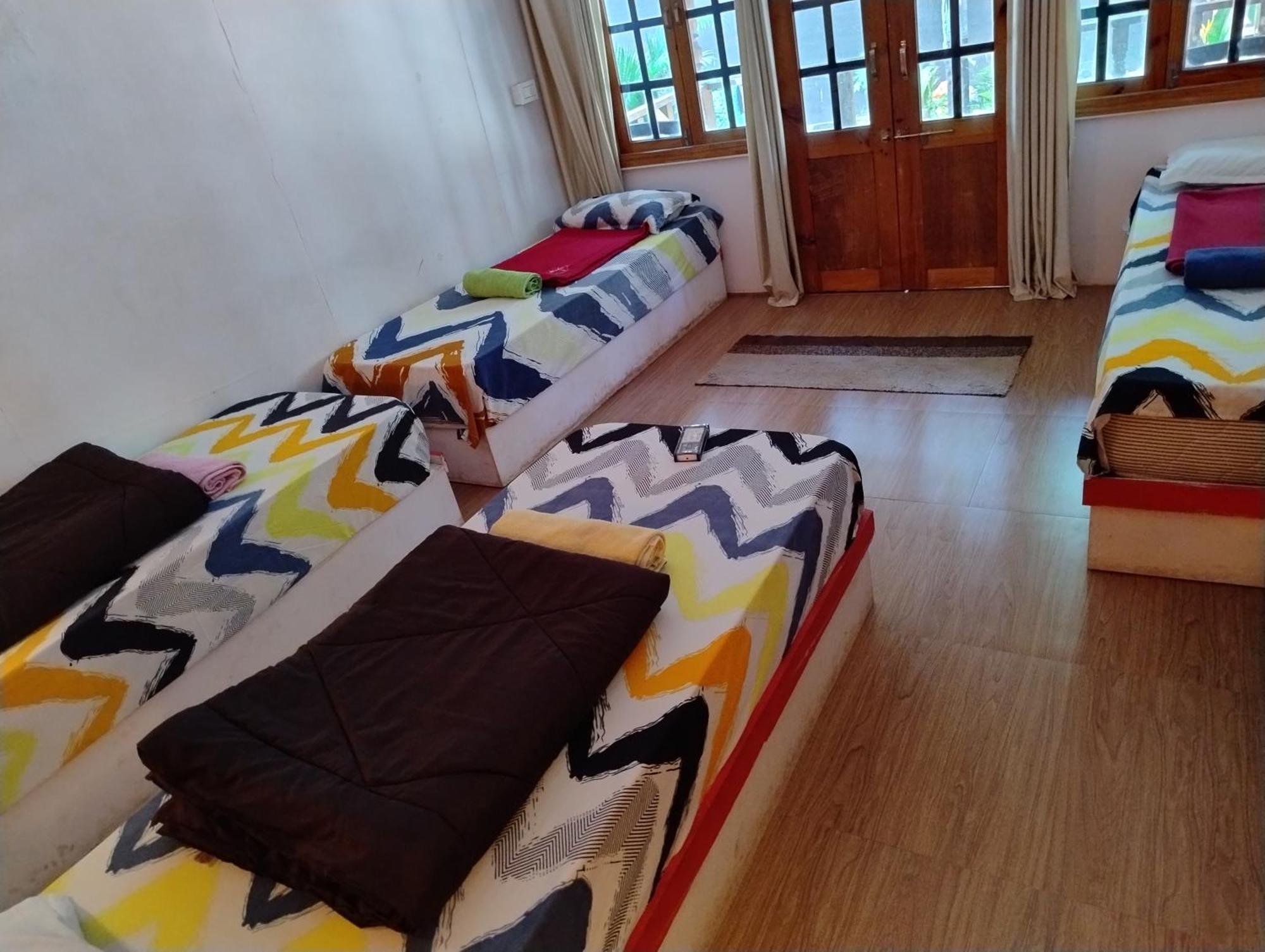 Tropical Bay Hostel Bãi biển Bãi biển Palolem Ngoại thất bức ảnh