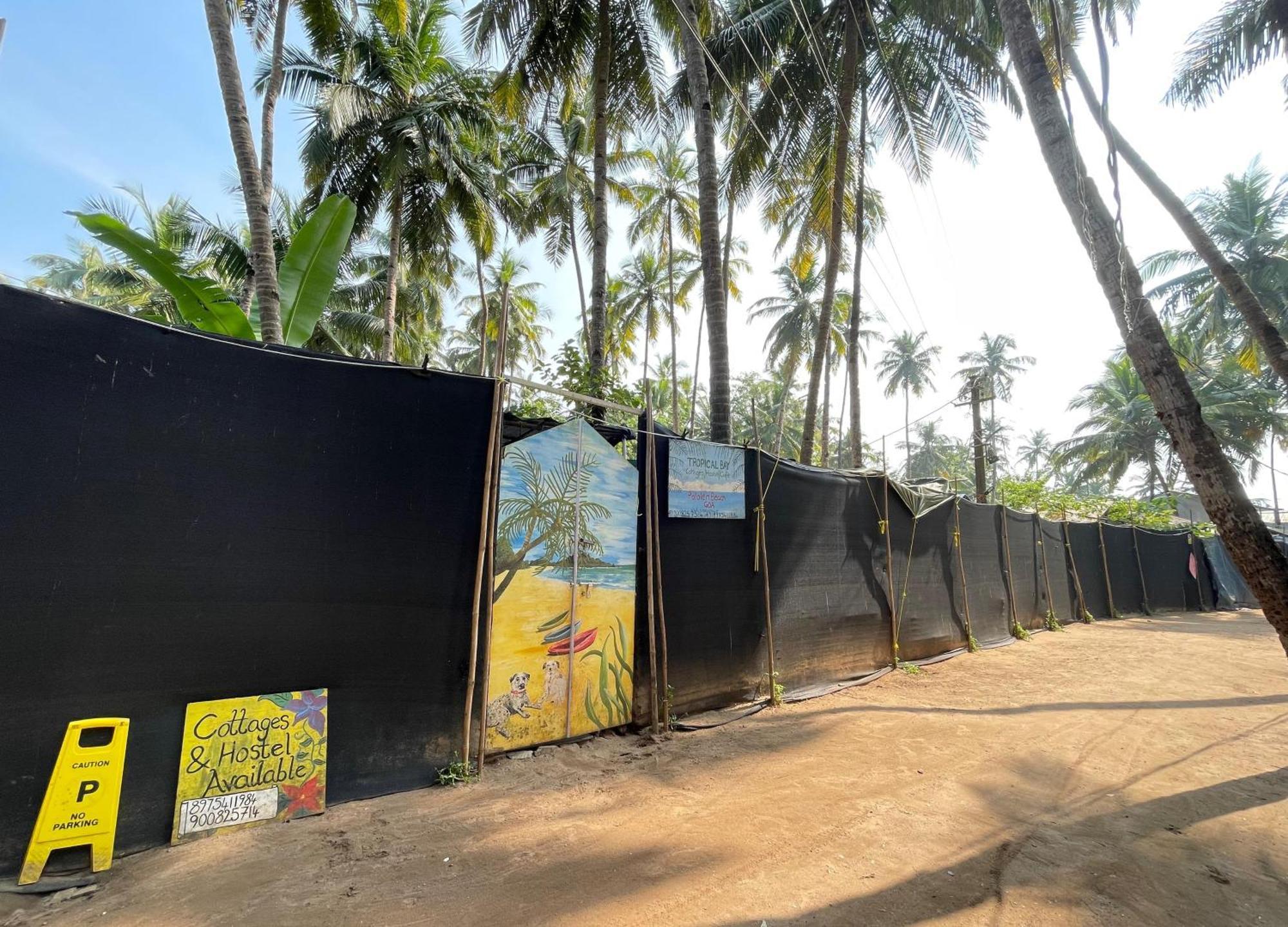 Tropical Bay Hostel Bãi biển Bãi biển Palolem Ngoại thất bức ảnh